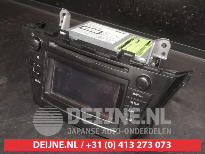 Toyota Prius Plus Radio O747352