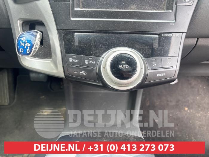 Toyota Prius Plus Kachel Bedieningspaneel O747353