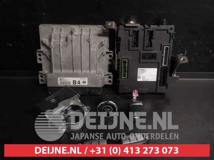 Nissan Qashqai Kontaktslot+Sleutel O747416