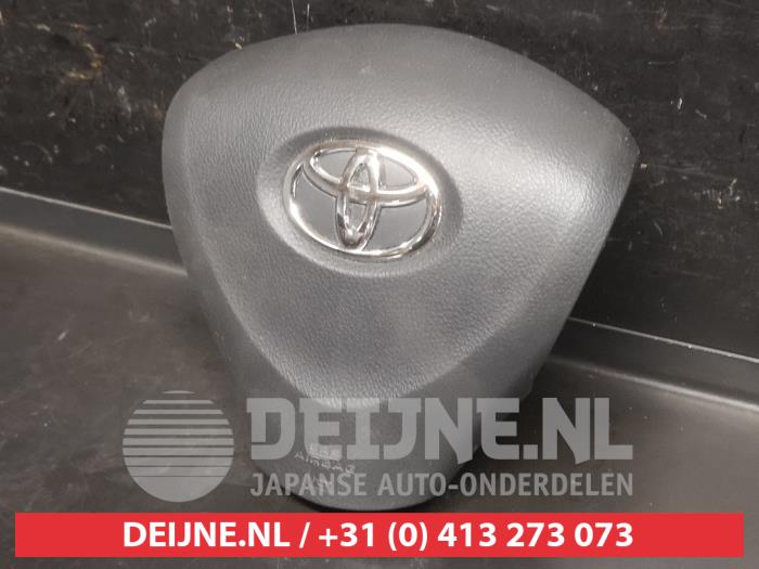 Toyota Aygo Left airbag (steering wheel) O747319