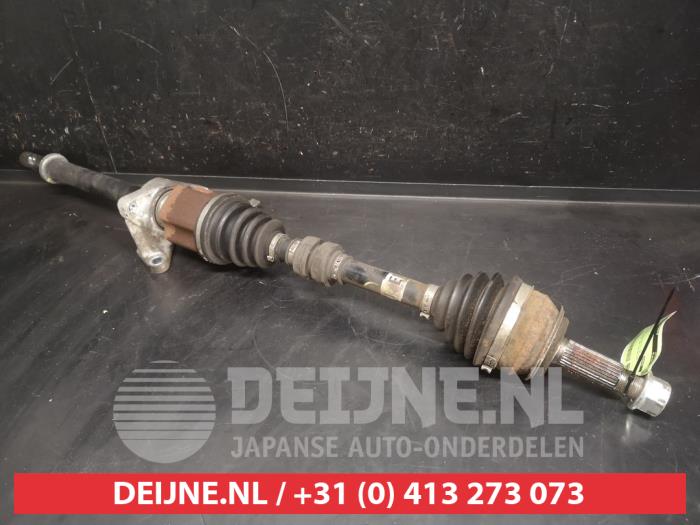 Nissan Qashqai Aandrijfas rechts-voor O747418
