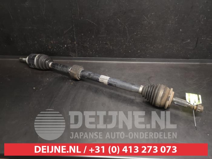 Toyota Verso Front drive shaft, right O747428