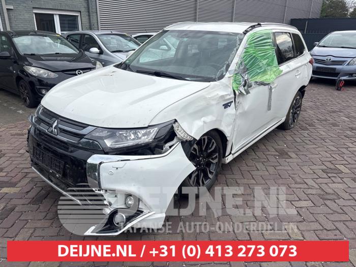 Mitsubishi Outlander Nebelscheinwerfer links vorne O747436
