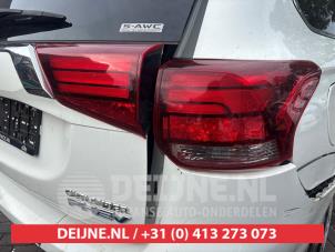 Mitsubishi Outlander Rücklicht rechts O747449 foto 2