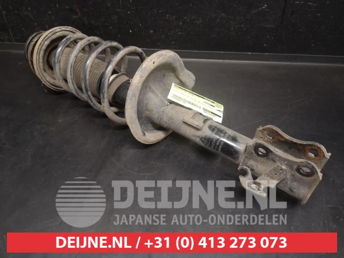 Suzuki Swift Stoßdämpferstrebe rechts vorne O747493