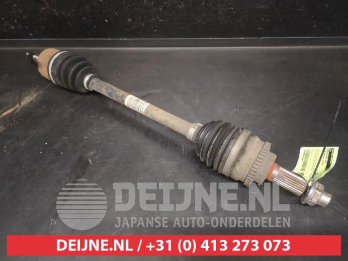Suzuki Swift Antriebswelle links vorne O747494