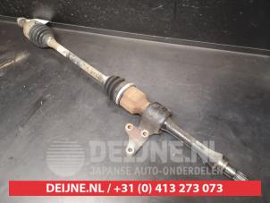 Suzuki Swift Aandrijfas rechts-voor O747495 foto 2