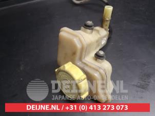 Mazda 2 Stuurbekrachtiging Olie Reservoir O747607 foto 3