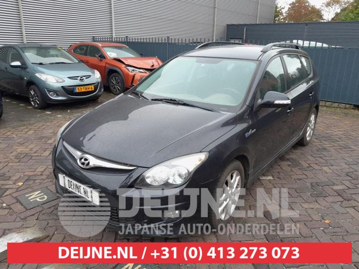 Hyundai I30 Scheinwerfer links O747618