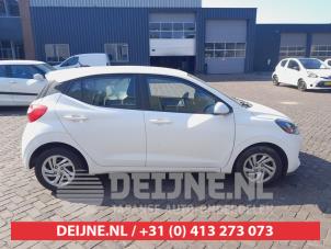 Hyundai I10 Kotflügel rechts vorne O747656 foto 2