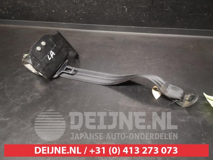 Mitsubishi Space Star Veiligheidsgordel links-achter O747808