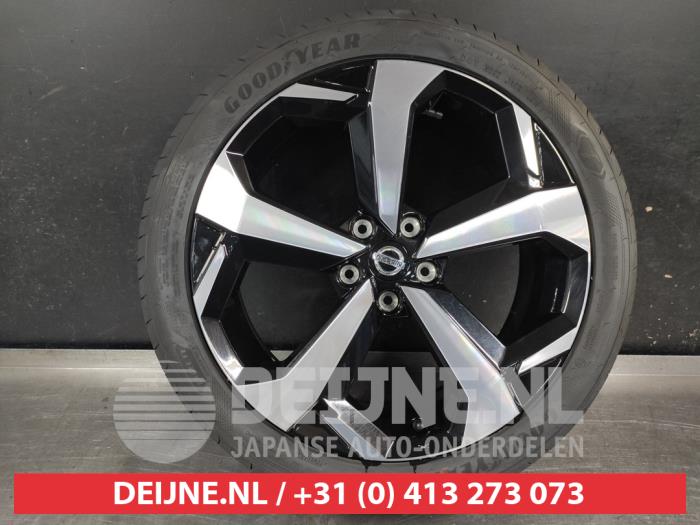 Nissan Juke Felgen Set + Reifen O747809