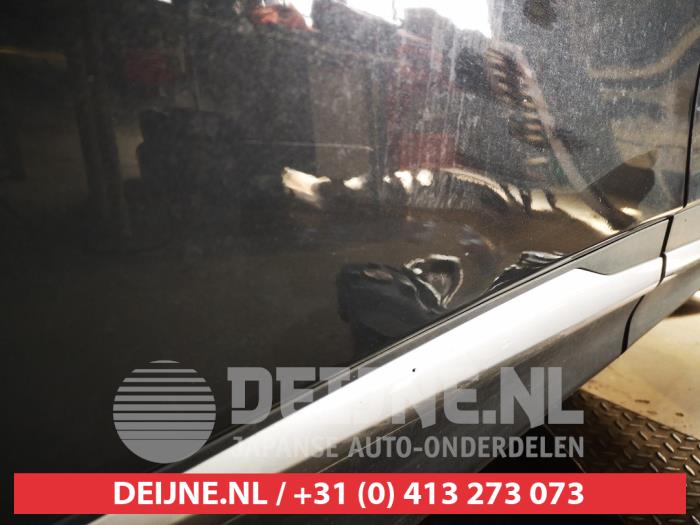 Kia Sportage Portier 4Deurs rechts-achter O747843