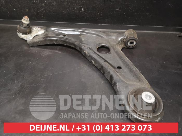 Toyota Yaris Front lower wishbone, left O747944