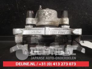 Toyota Yaris Bremszange links vorne O747947 foto 3