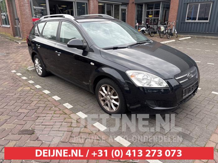Kia Ceed Kotflügel rechts vorne O747985