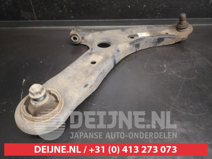 Hyundai I10 Querlenker unten rechts vorne O748107