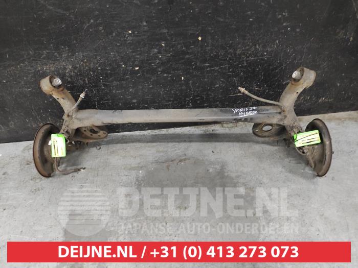 Toyota Yaris Rear-wheel drive axle O748149