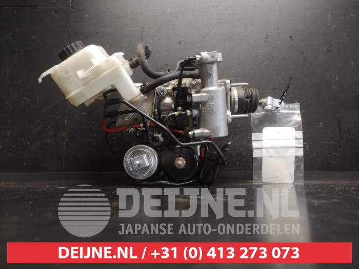 Toyota Yaris Brake servo O748308