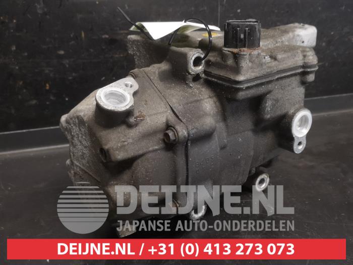 Toyota Yaris Air conditioning pump O748315