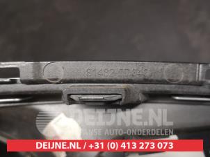 Toyota Yaris Bumper grille O748317 photo 3