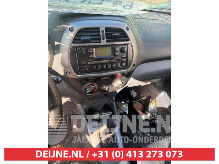 Toyota Rav-4 Heater control panel O748359
