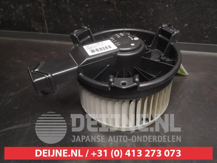 Honda Civic Kachel Ventilatiemotor O748389