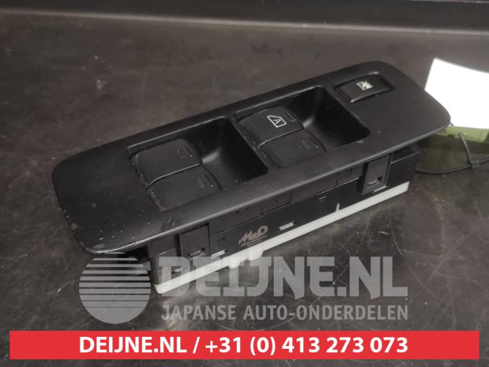 Nissan Qashqai+2 Combischakelaar ramen O748459