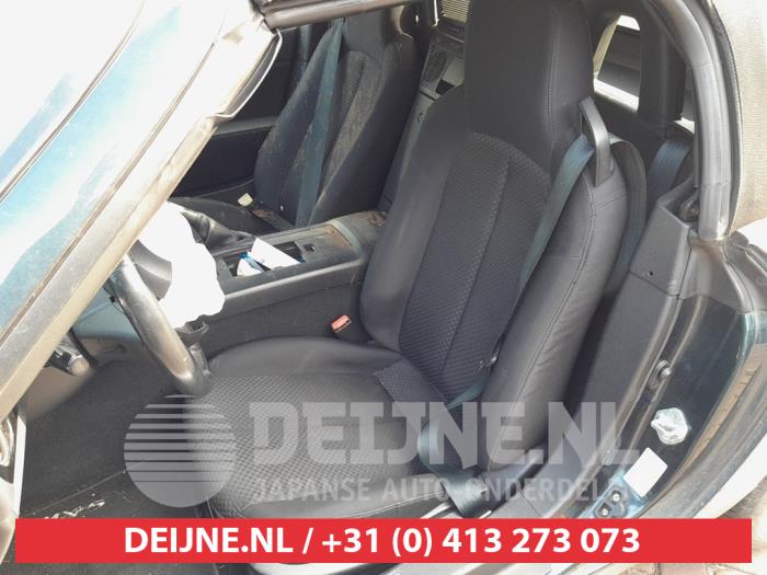 Mazda MX-5 Sitz links O748502