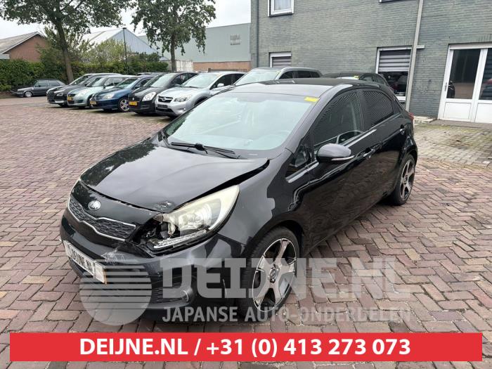 Kia Rio Außenspiegel links O748595