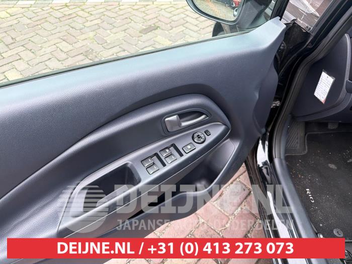 Kia Rio Kombischalter Fenster O748596