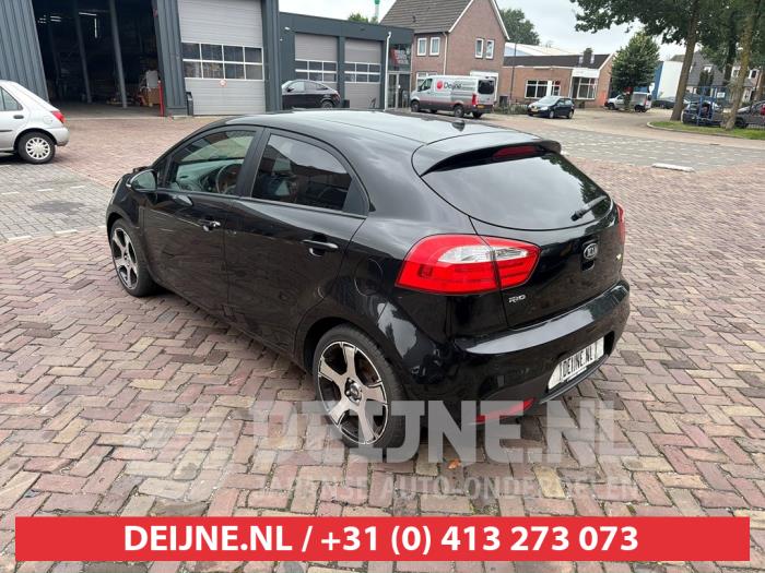 Kia Rio Rücklicht links O748606