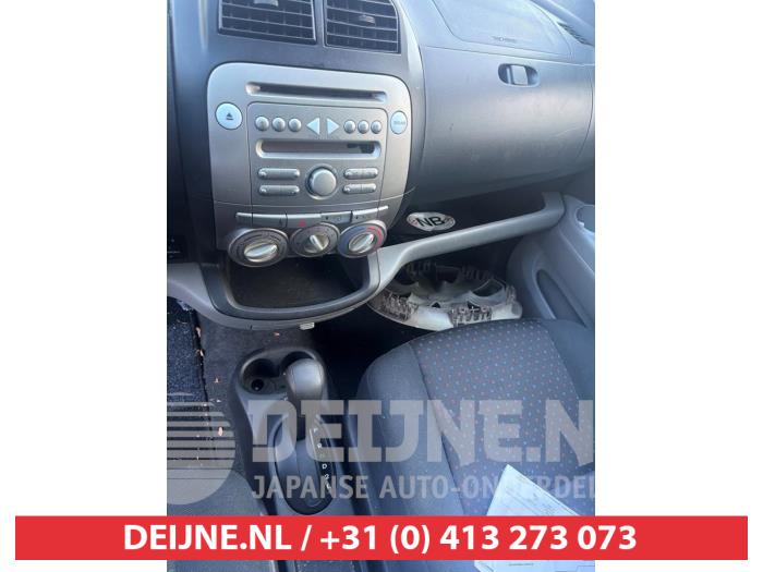 Daihatsu Sirion Radio O748667