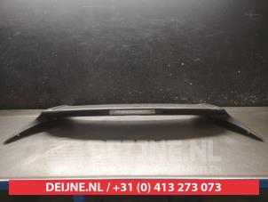 Toyota Yaris Cross Spoiler O748673 foto 2