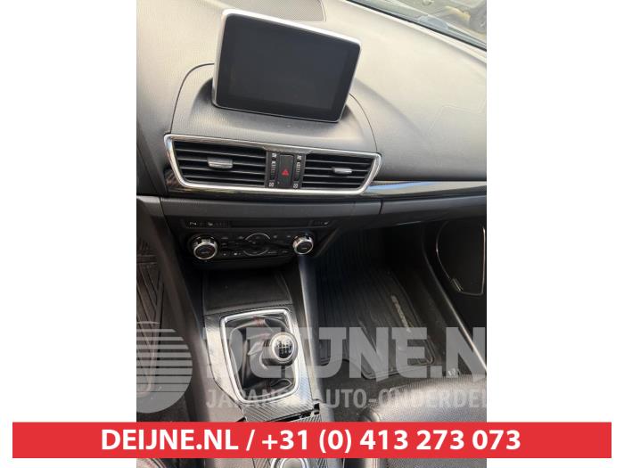 Mazda 3 Radio O748726