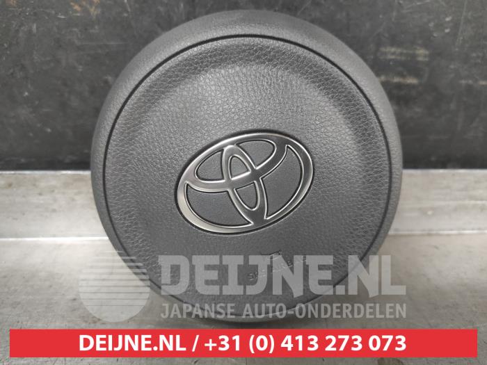 Toyota Aygo X Left airbag (steering wheel) O748738