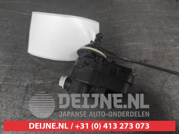 Toyota Aygo X Scheinwerfermotor O748741
