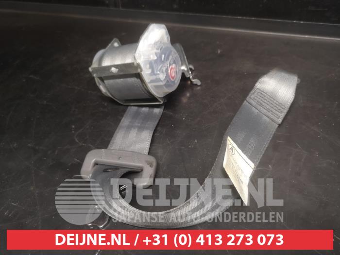 Toyota Prius Sicherheitsgurt rechts hinten O748761