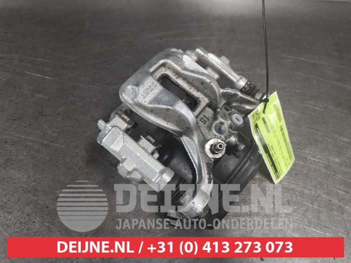 Toyota Aygo X Bremszange links hinten O748764