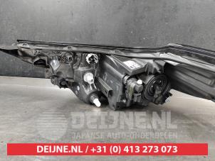 Toyota Aygo X Headlight, right O748765 photo 2