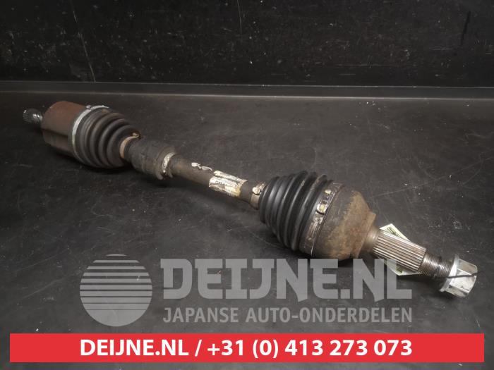Nissan Qashqai+2 Antriebswelle links vorne O748774