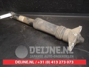 Hyundai I30 Stoßdämpferstrebe rechts hinten O748827 foto 2