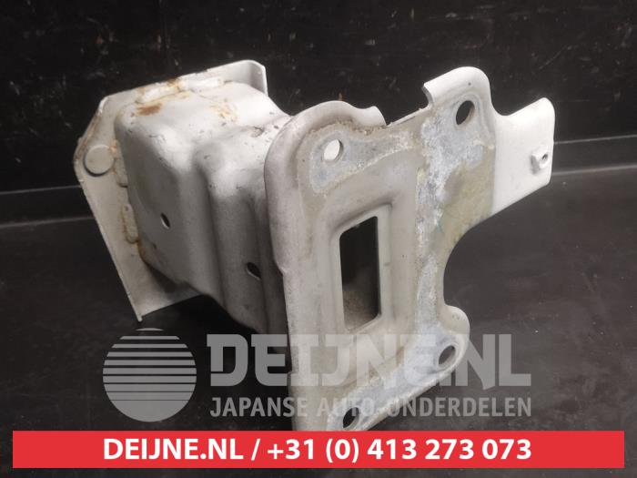 Nissan Qashqai Stoßstangenstütze rechts vorne O748882