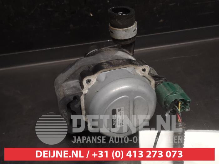 Nissan Leaf Additional water pump O748927