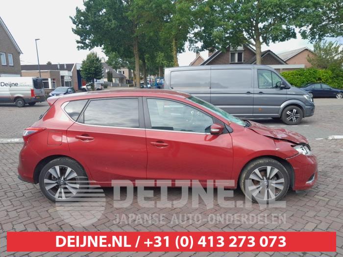 Nissan Pulsar Portier 4Deurs rechts-voor O748983