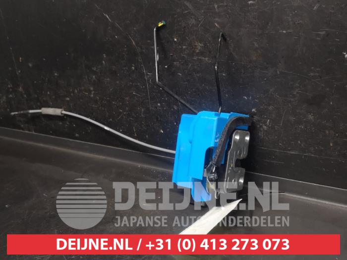 Hyundai I10 Door lock mechanism 4-door, front left O749017