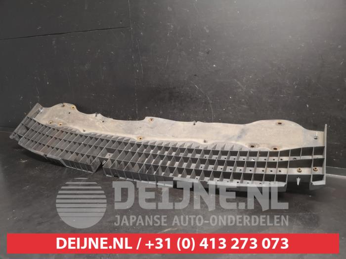 Toyota Aygo Stoßstange Bodenplatte O749051