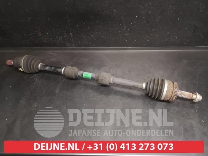 Hyundai I40 Front drive shaft, right O749121