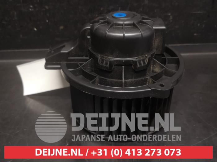 Hyundai I40 Heating and ventilation fan motor O749161