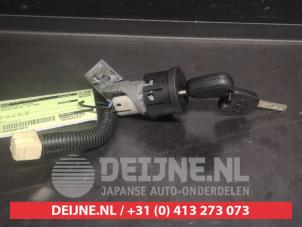 Toyota Aygo Kontaktslot+Sleutel O749218 foto 2